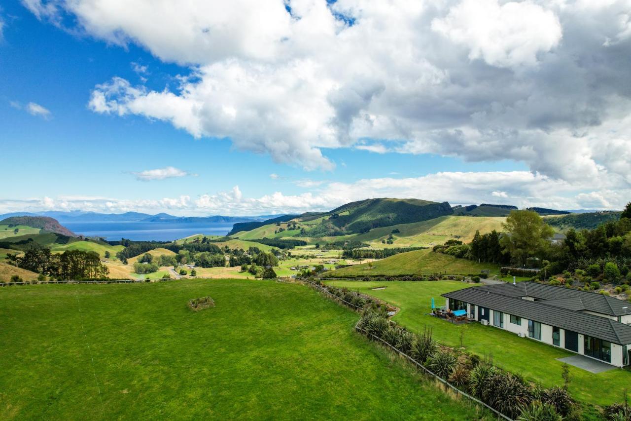 Hilltop Whakaipo Estate Taupo Exterior foto